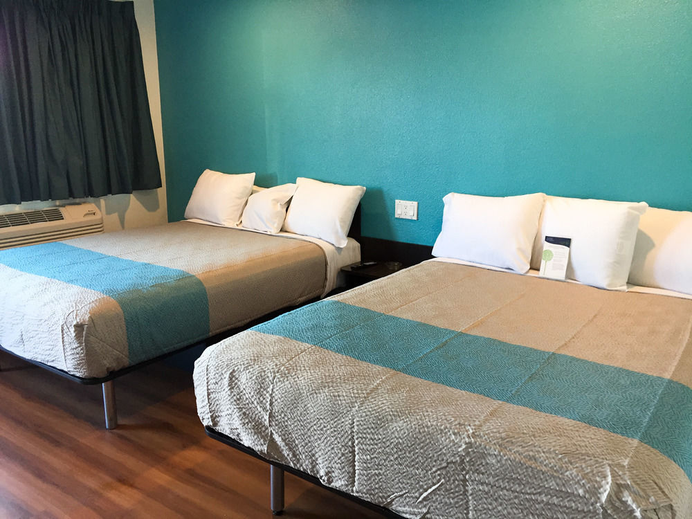 Motel 6-San Bernardino, Ca - Downtown Экстерьер фото